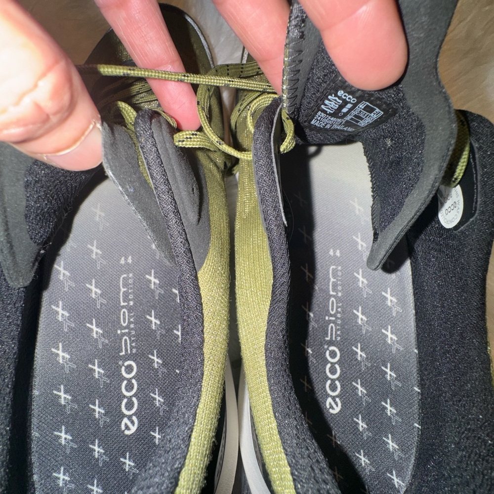 Ecco Men's Olive Green Sneakers - Picture 9 of 12